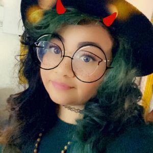 Meet your Posher, Daniela